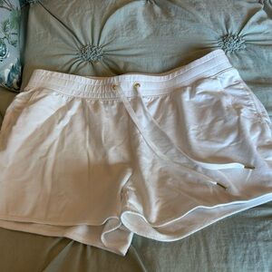 Lilly Pulitzer White Casual Drawstring Shorts-XL; Never Worn